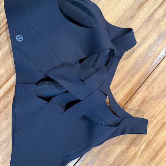 Lululemon Seamless Black Sports Bra - Picture 3 of 5